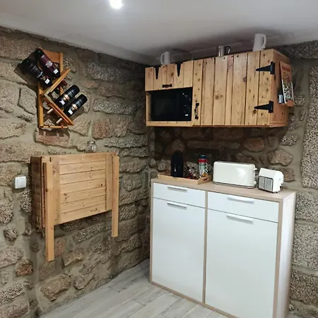 Cricastelo - Local Apartment